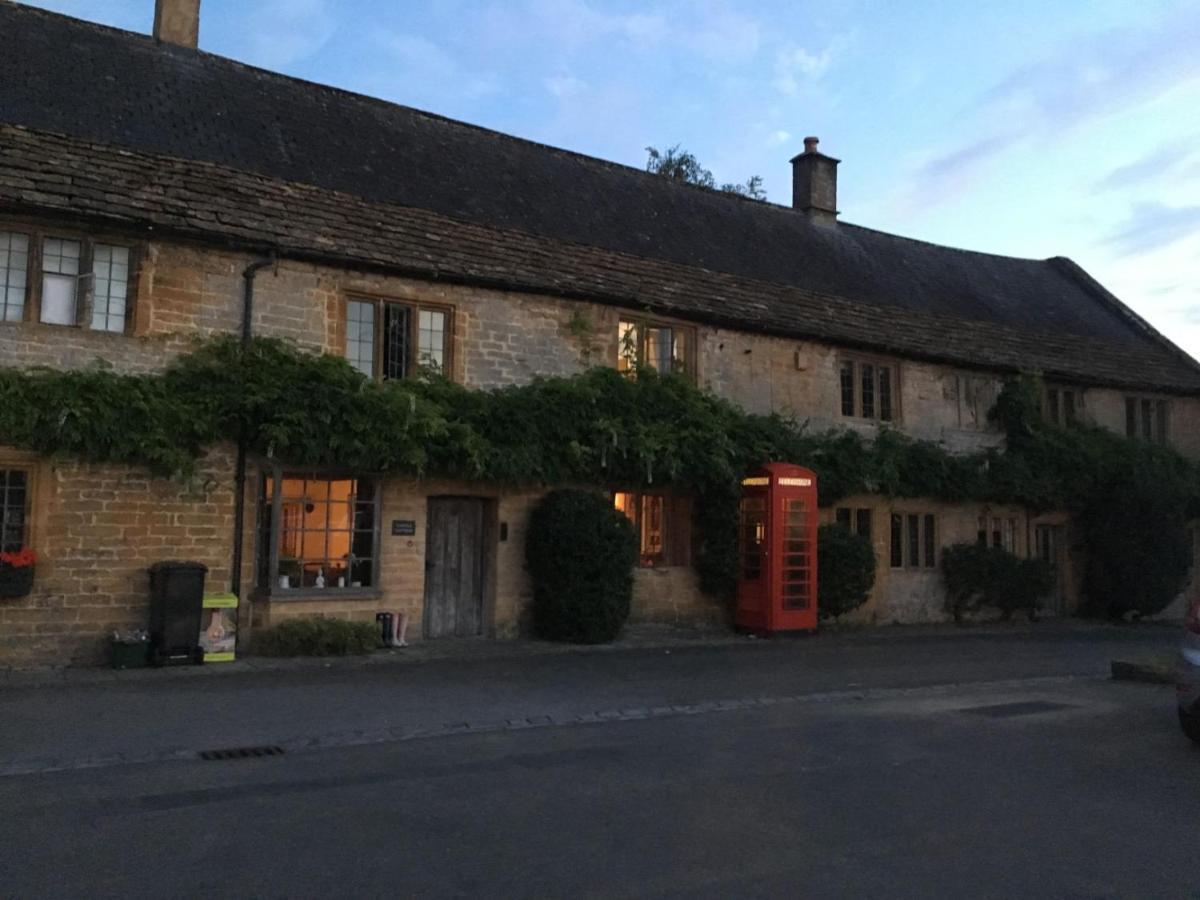 Bed and Breakfast Phelips Arms Montacute Екстер'єр фото