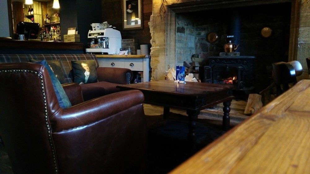 Bed and Breakfast Phelips Arms Montacute Екстер'єр фото