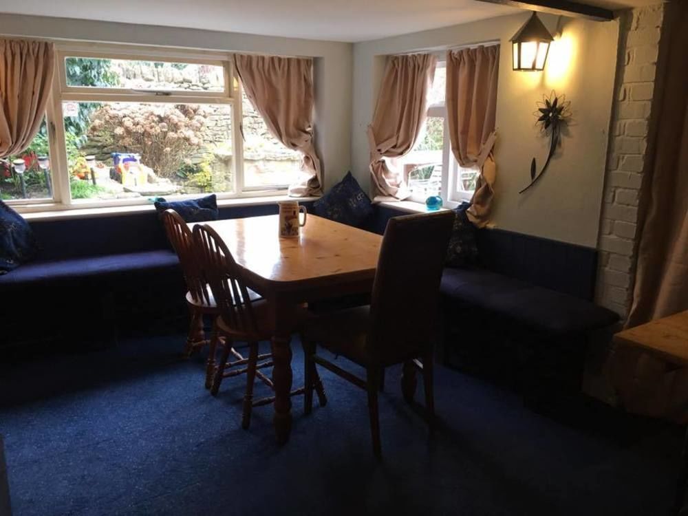 Bed and Breakfast Phelips Arms Montacute Екстер'єр фото